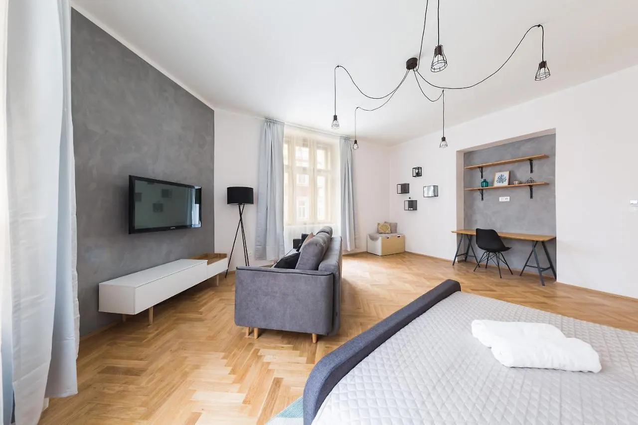Boheme Apartment Prague Three