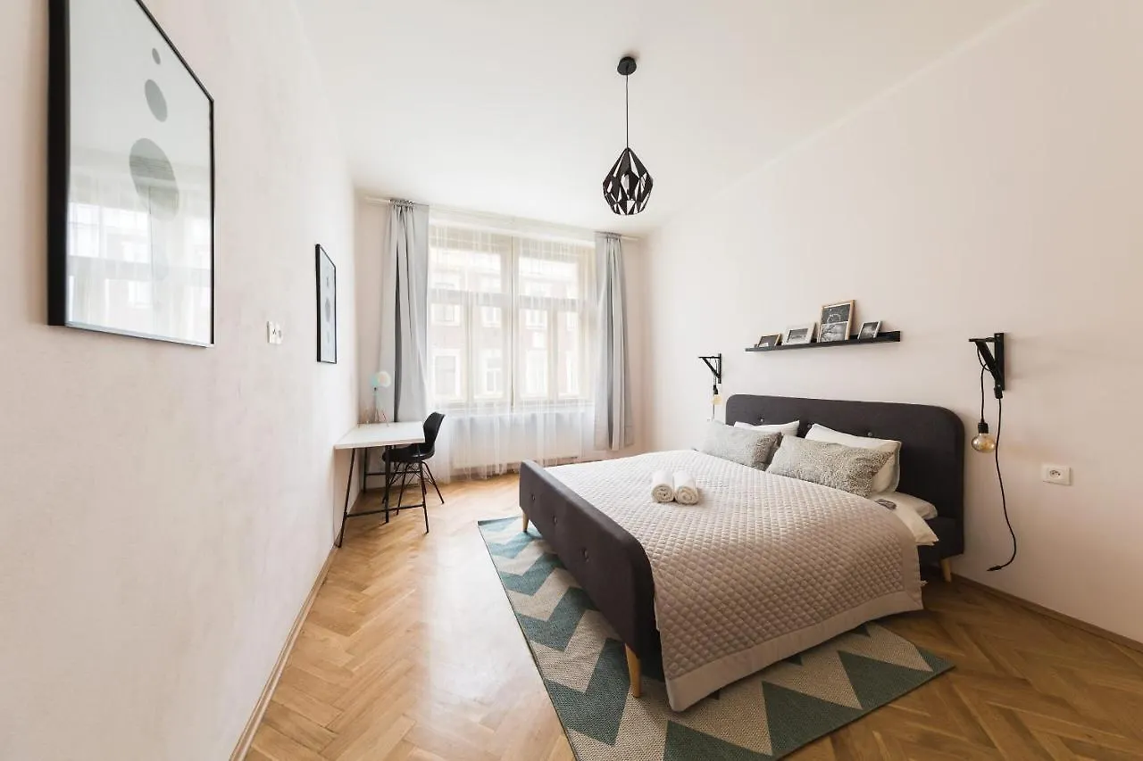 Boheme Apartment Prague Three